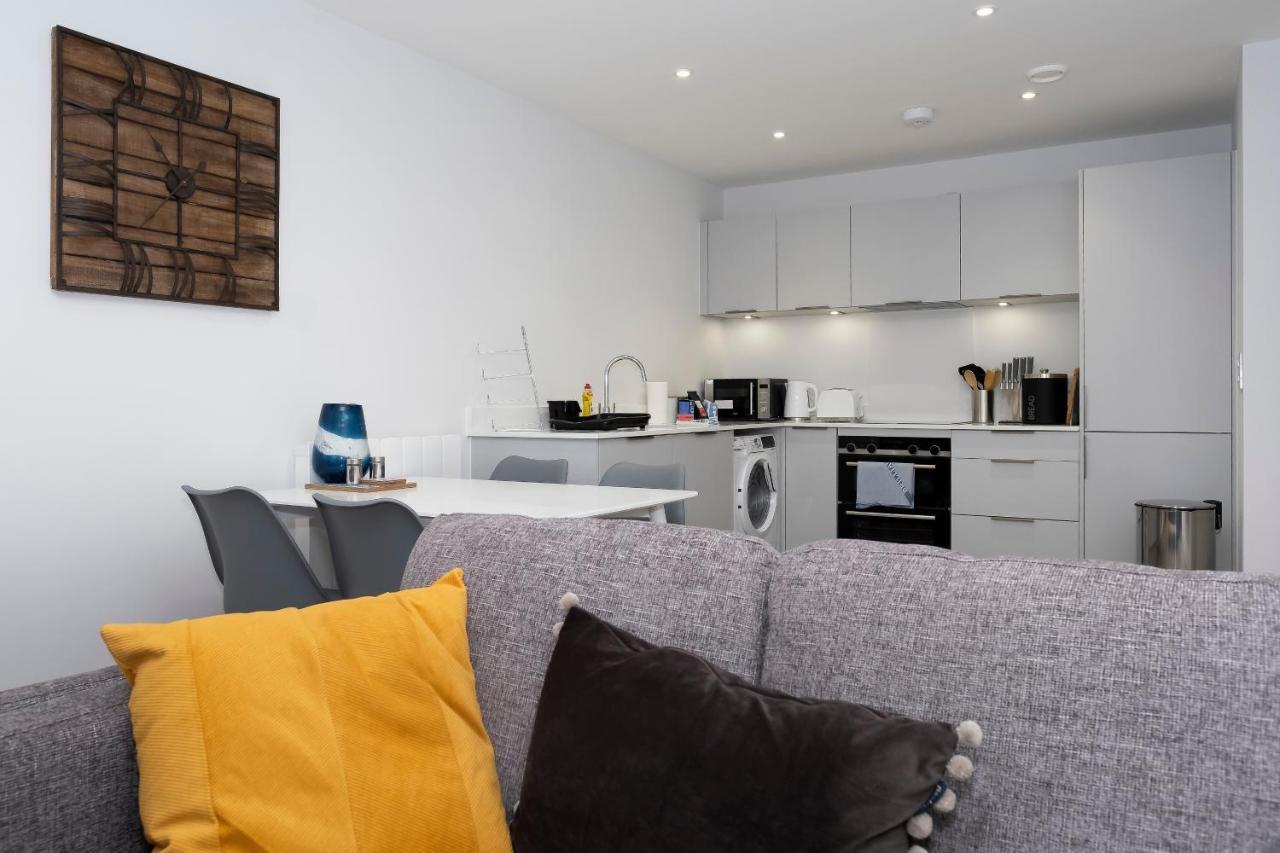 2 Putsborough - Luxury Apartment At Byron Woolacombe, Only 4 Minute Walk To Woolacombe Beach! ภายนอก รูปภาพ